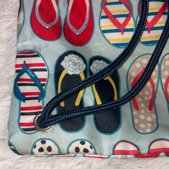 Flip Flop Pattern Drawstring Thirty one Bag - Picture 3 of 9